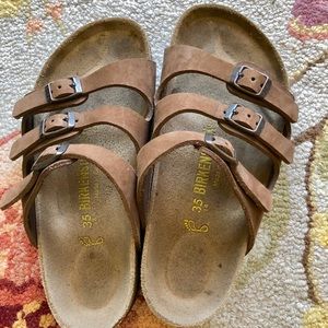 Birkenstock EUC mocha brown triple strap sandals